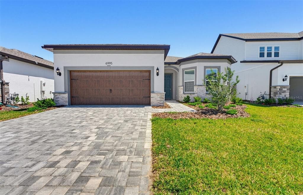 6995 DEPUE DRIVE, WESLEY CHAPEL, FL 33545