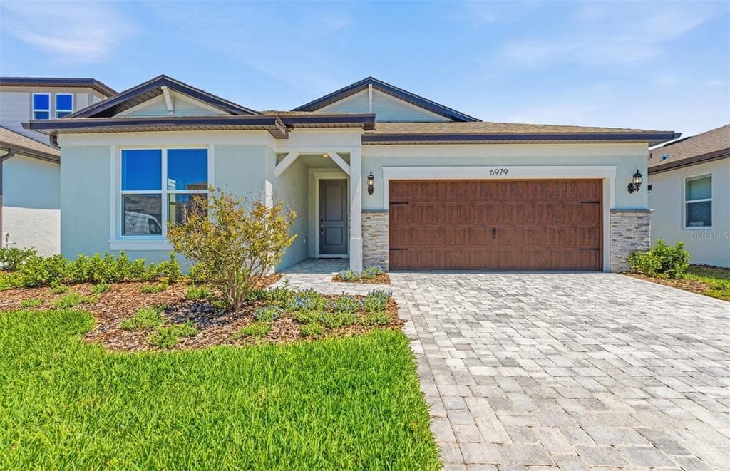 6979 DEPUE DRIVE, WESLEY CHAPEL, FL 33545