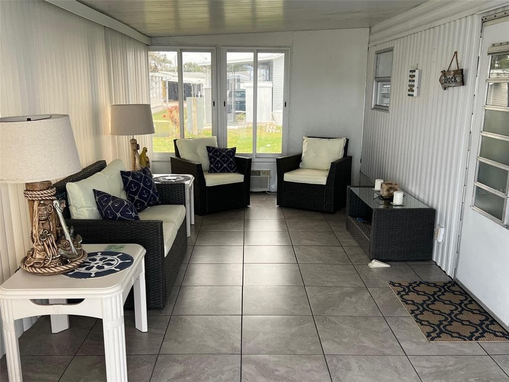 11300 124TH AVENUE # 89, LARGO, FL 33778 — zdjęcie 4
