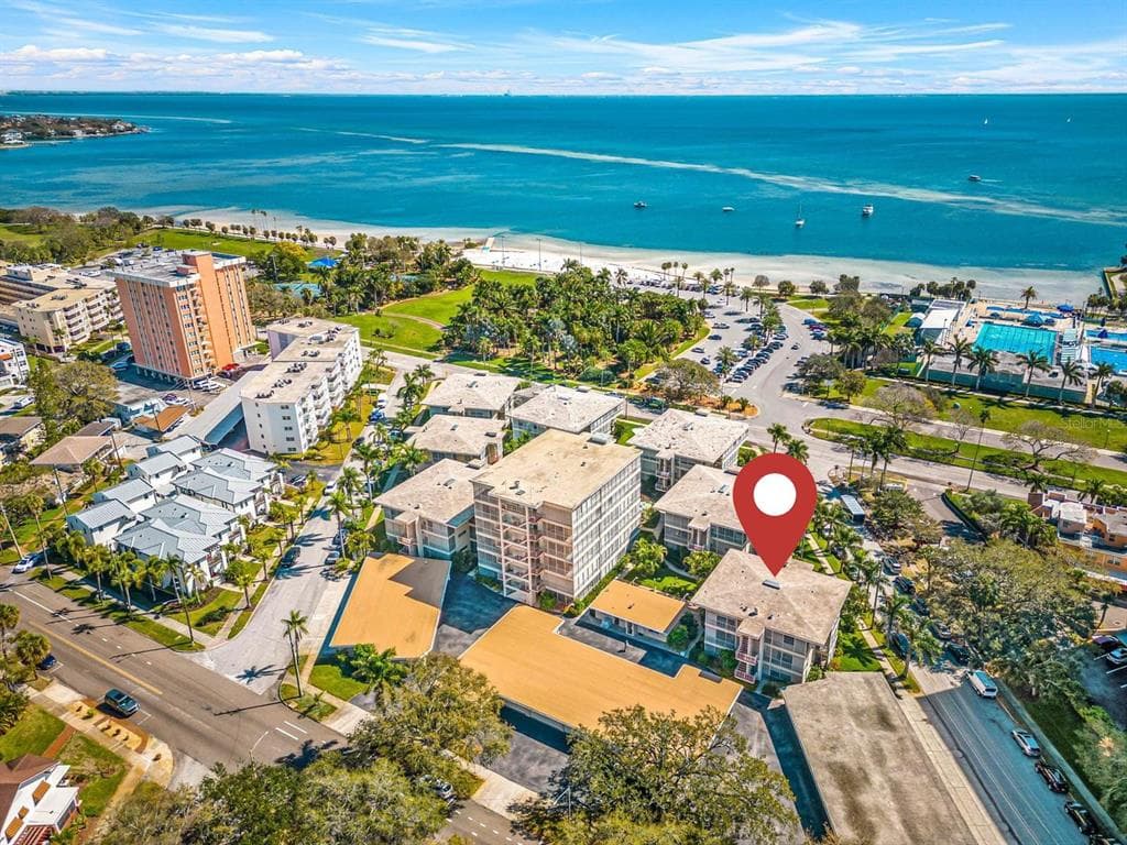 615 10TH AVENUE NE # 1, ST PETERSBURG, FL 33701 — zdjęcie 2