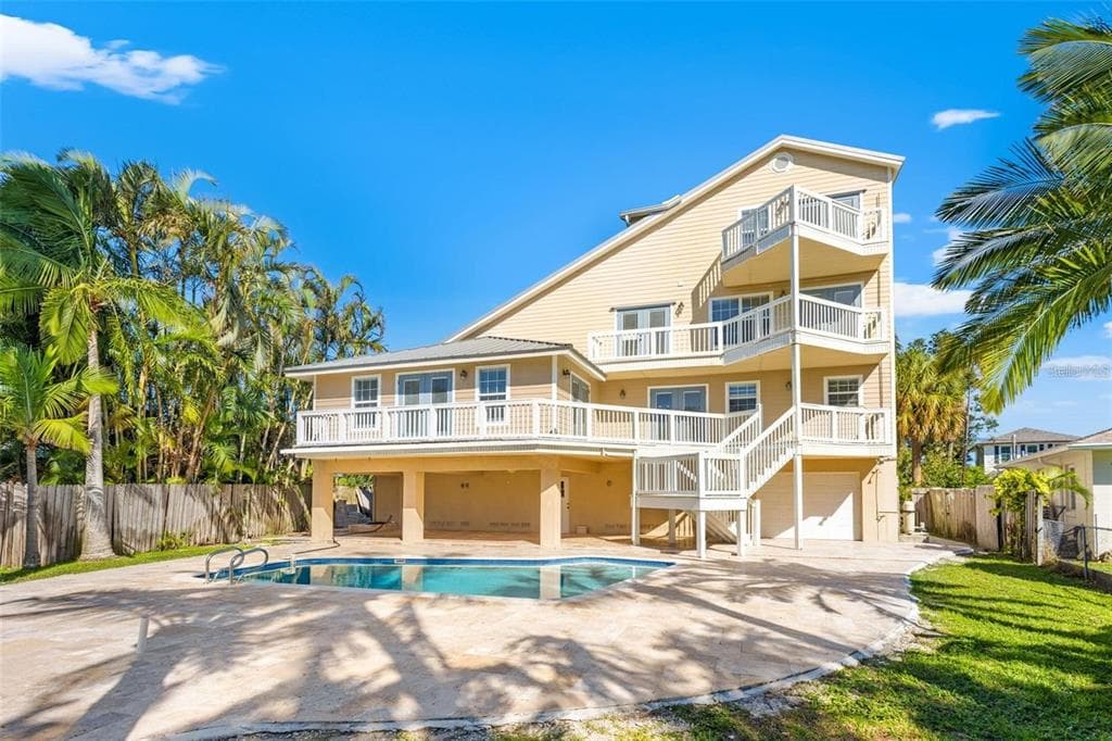 1902 ARROWHEAD DRIVE NE, ST PETERSBURG, FL 33703 — zdjęcie 4