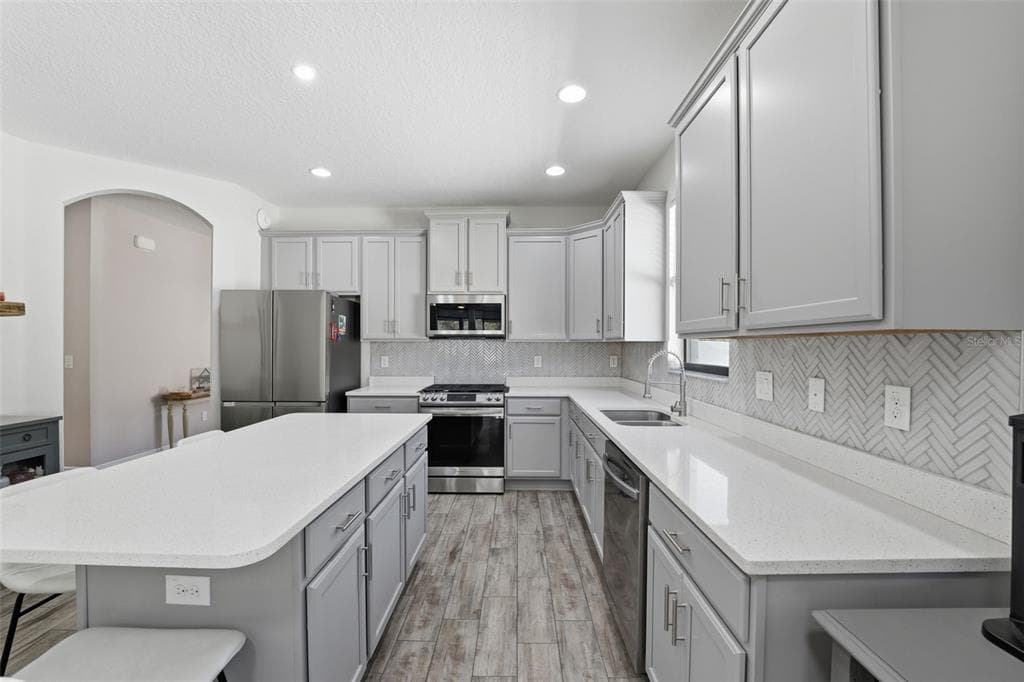 8328 AUBURN RISE COURT, LAND O LAKES, FL 34638 — zdjęcie 2