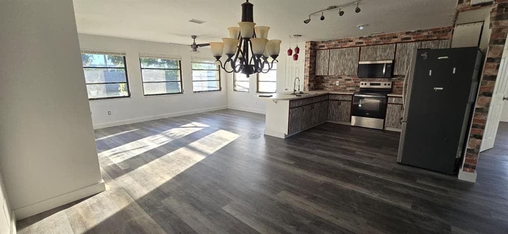 1174 VICTORIA AVENUE, PORT CHARLOTTE, FL 33948 — zdjęcie 2
