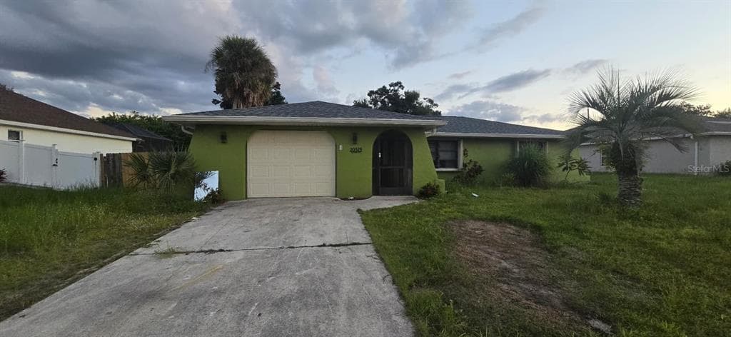1174 VICTORIA AVENUE, PORT CHARLOTTE, FL 33948