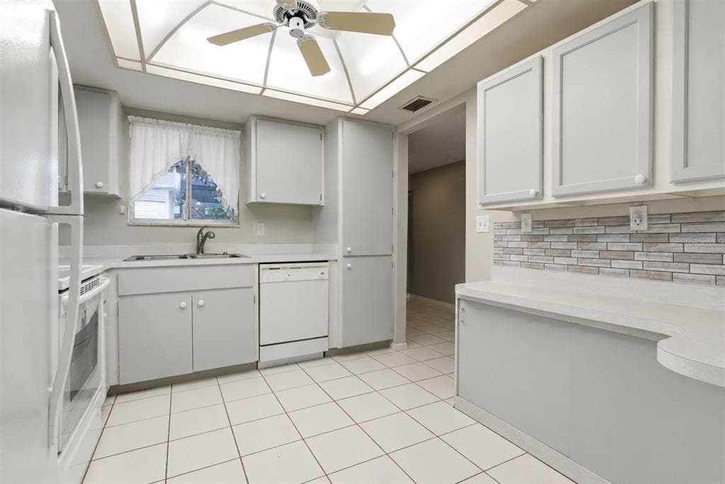 1141 MERLE WAY # 14, SARASOTA, FL 34232 — zdjęcie 4