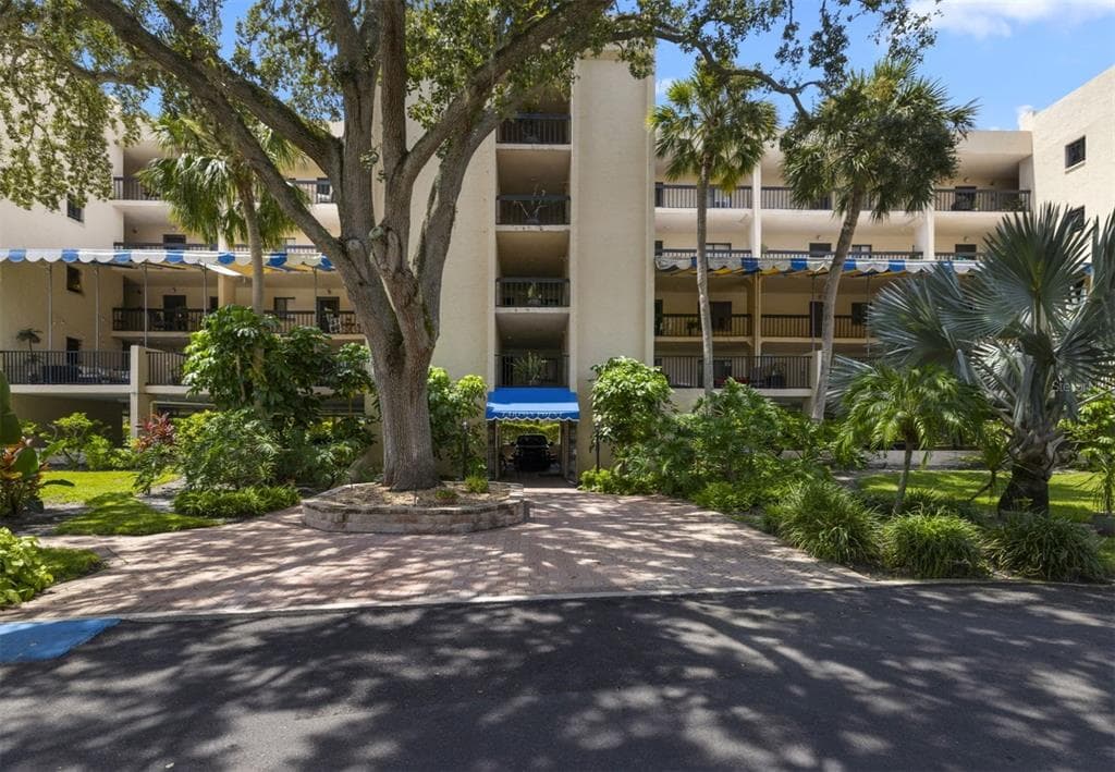 402 TARPON POINT, TARPON SPRINGS, FL 34689 — zdjęcie 2