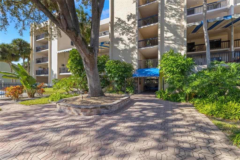 402 TARPON POINT, TARPON SPRINGS, FL 34689 — zdjęcie 3
