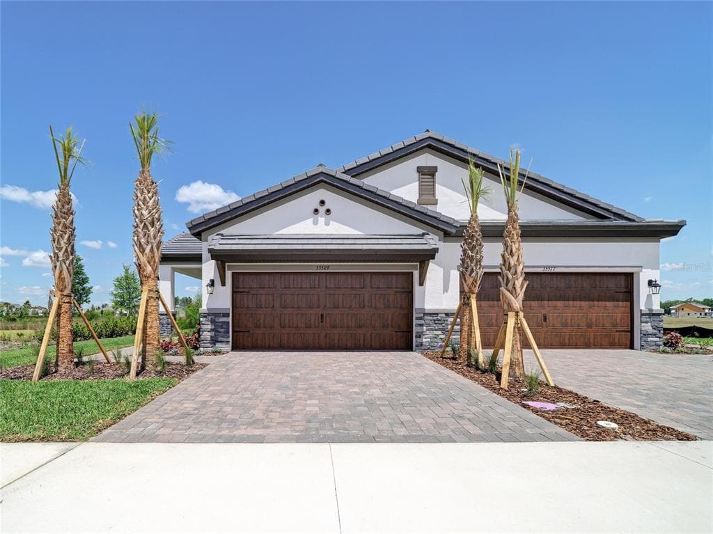 35509 STABLETON LANE, ZEPHYRHILLS, FL 33541