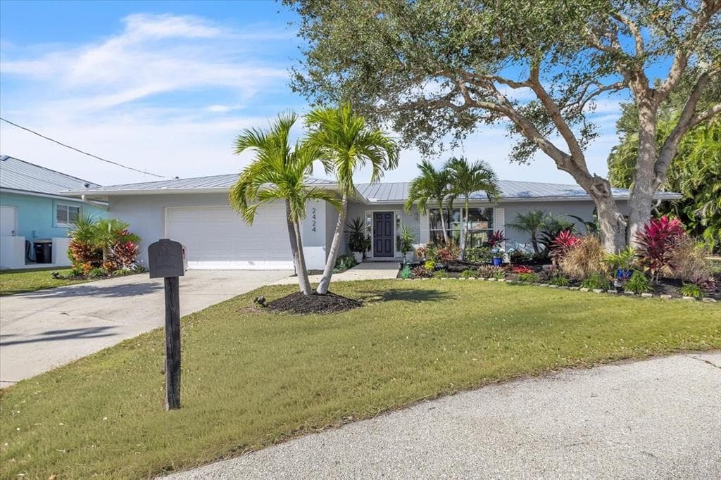 2424 ROSA LANE, PUNTA GORDA, FL 33950 — zdjęcie 2
