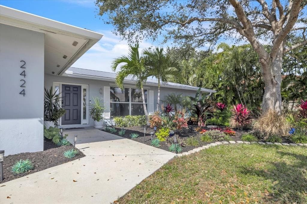 2424 ROSA LANE, PUNTA GORDA, FL 33950 — zdjęcie 3