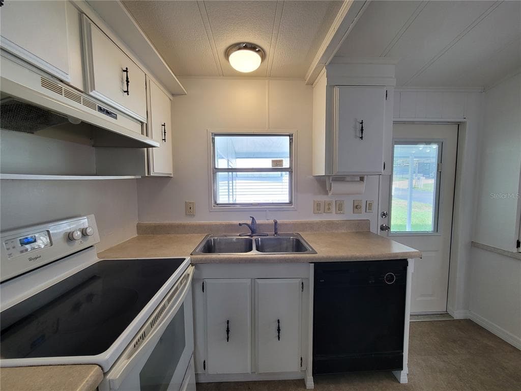 7209 EL MEYERS STREET, ZEPHYRHILLS, FL 33541 — zdjęcie 3