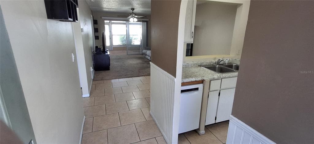 4737 LAKE VILLA DRIVE, CLEARWATER, FL 33762 — zdjęcie 2