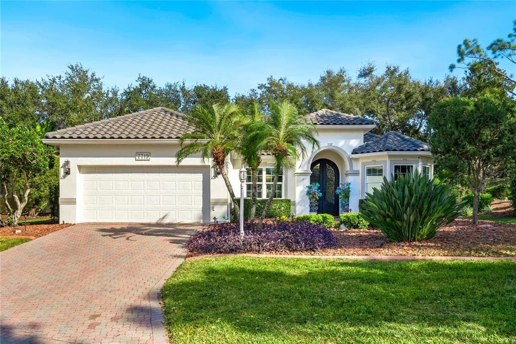 7719 LATROBE COURT, LAKEWOOD RANCH, FL 34202