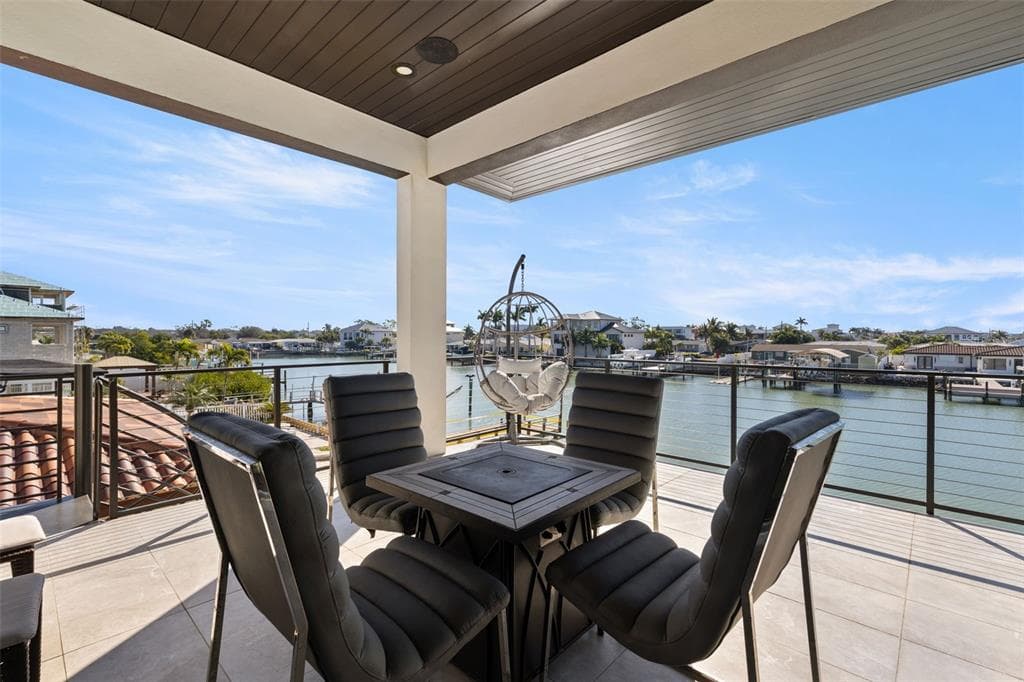7966 1ST AVENUE S, ST PETERSBURG, FL 33707 — zdjęcie 3