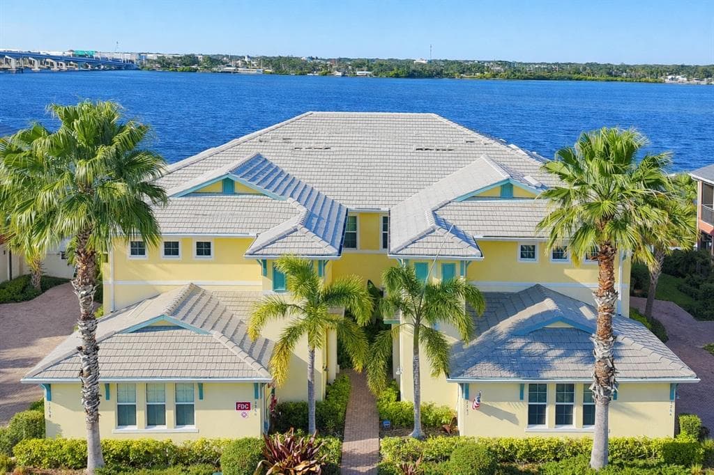 1264 RIVERSCAPE STREET # B, BRADENTON, FL 34208