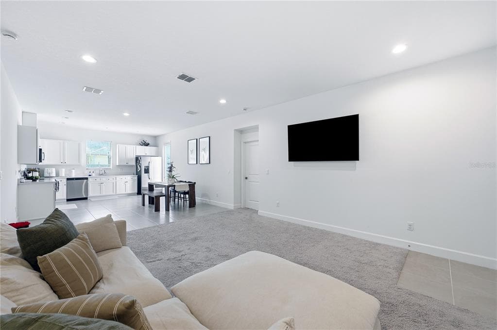 8452 DORSEY STREET, SPRING HILL, FL 34608 — zdjęcie 4