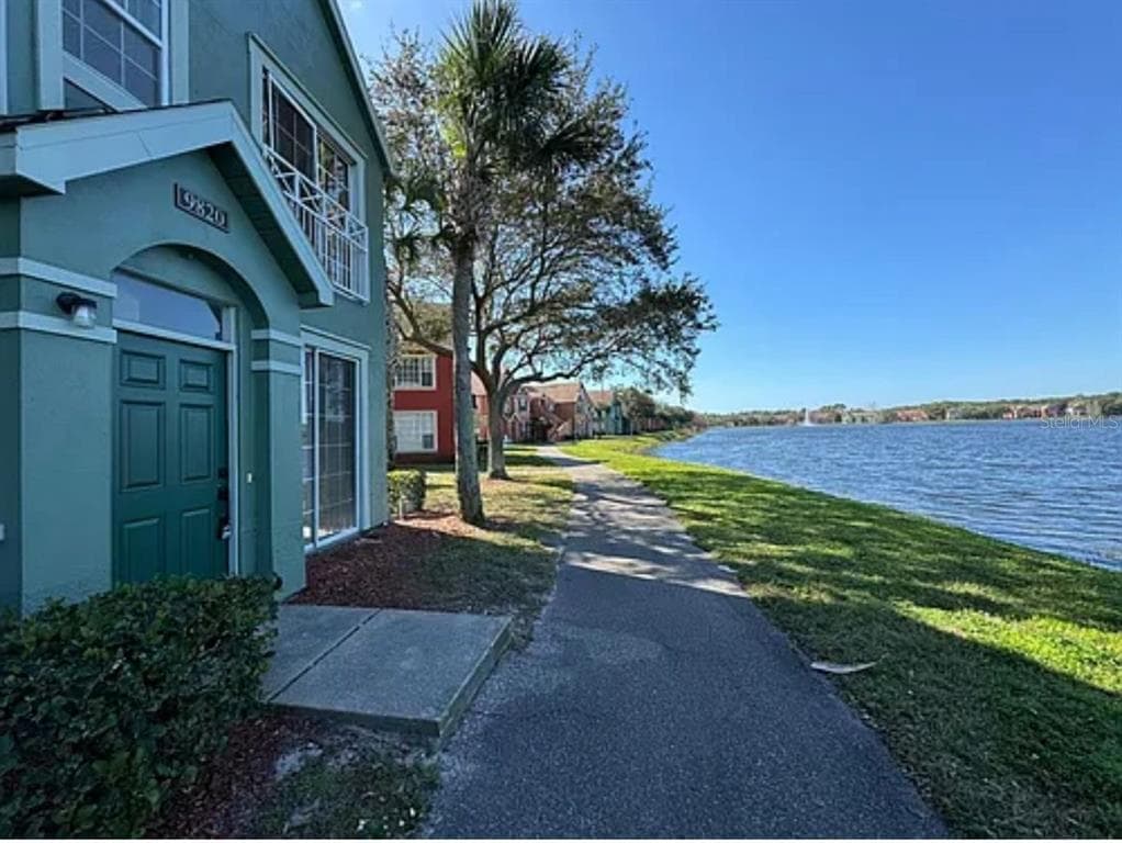 9820 LAKE CHASE ISLAND WAY # 9820, TAMPA, FL 33626 — zdjęcie 2