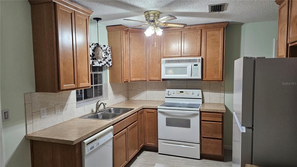 662 N CHARLES AVENUE, INVERNESS, FL 34453 — zdjęcie 4