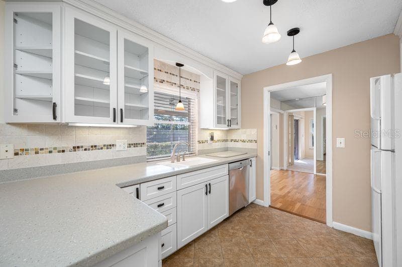 3241 BUCKHORN DR, CLEARWATER, FL 33761 — zdjęcie 3