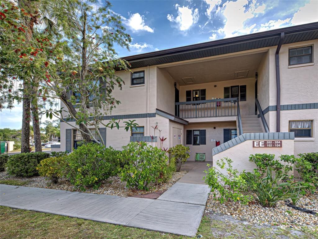 19505 QUESADA AVENUE # EE202, PORT CHARLOTTE, FL 33948