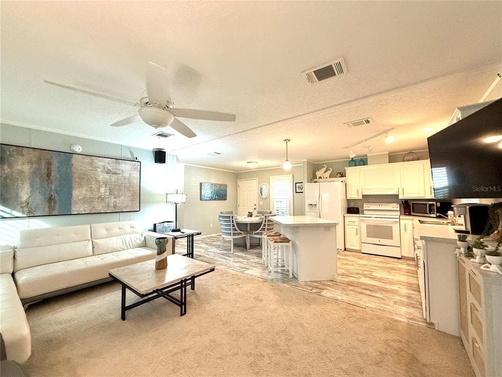 124 E SAINT ANNES CIRCLE, APOLLO BEACH, FL 33572 — zdjęcie 3