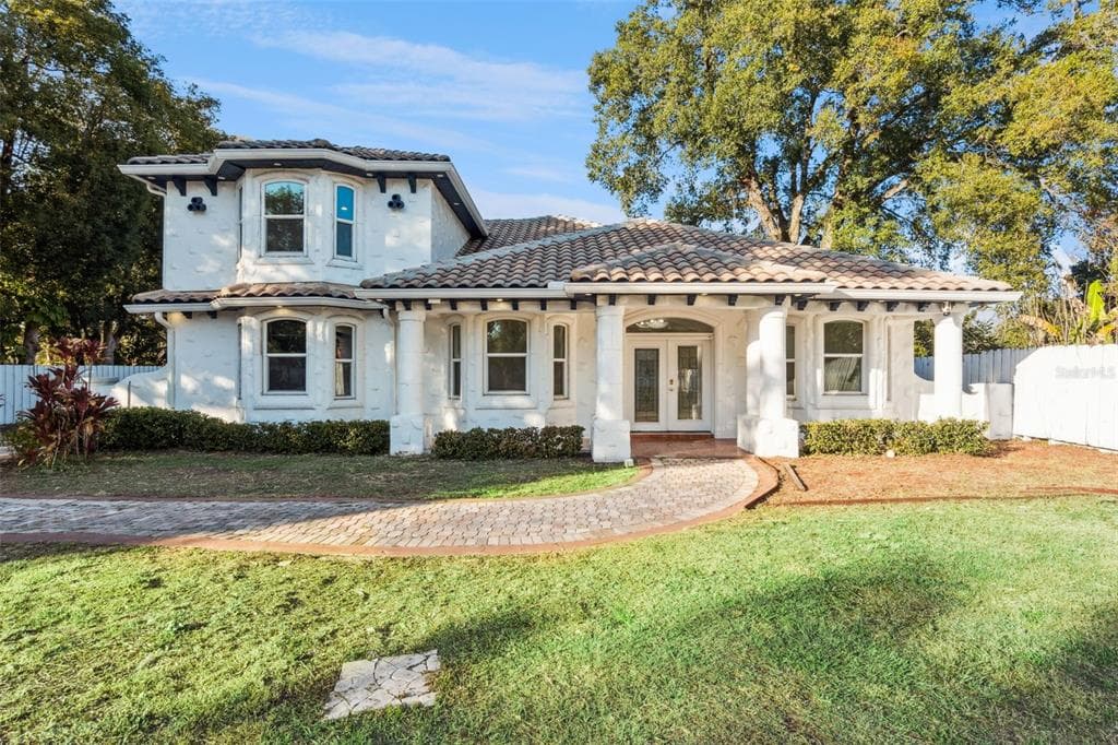 20 REWIS STREET, OCOEE, FL 34761