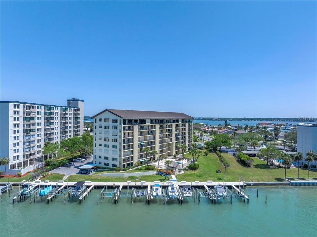 650 ISLAND WAY # 204, CLEARWATER BEACH, FL 33767