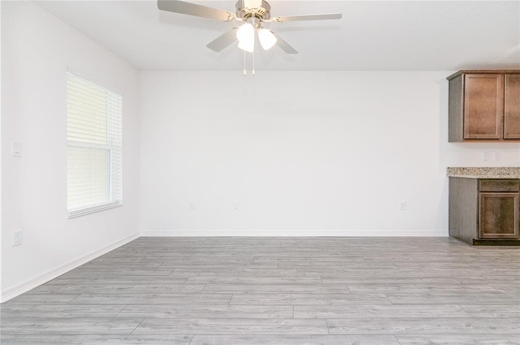 1569 WYNFORD CIRCLE, TAVARES, FL 32778 — zdjęcie 4
