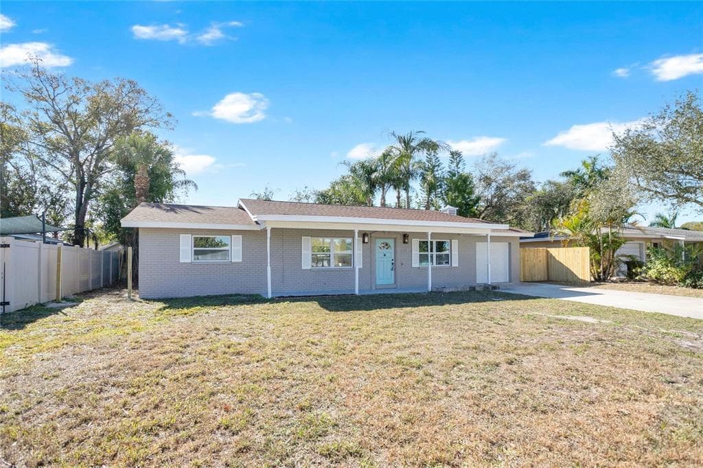 214 45TH AVENUE NE, ST PETERSBURG, FL 33703 — zdjęcie 2