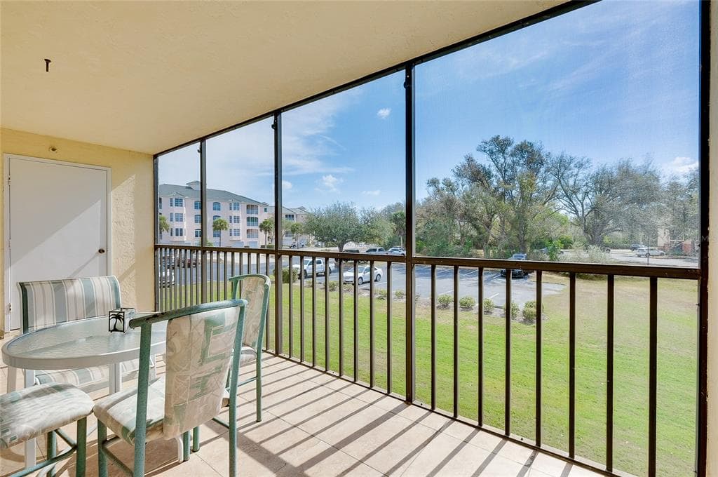104 CAPRI ISLES BOULEVARD # 209, VENICE, FL 34292 — zdjęcie 3