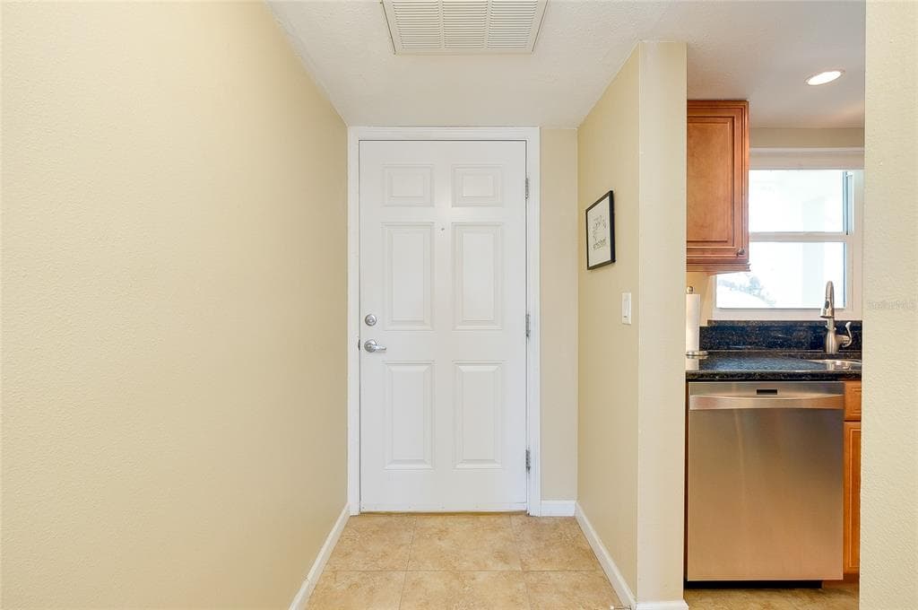 104 CAPRI ISLES BOULEVARD # 209, VENICE, FL 34292 — zdjęcie 5