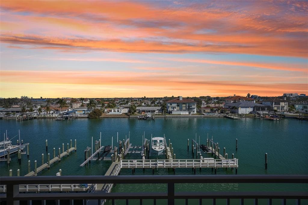 125 ISLAND WAY # 404, CLEARWATER BEACH, FL 33767 — zdjęcie 2