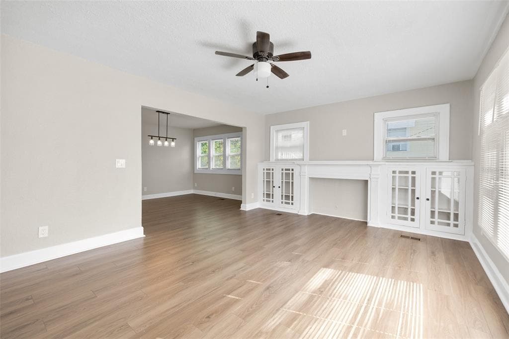 781 31ST AVENUE N, ST PETERSBURG, FL 33704 — zdjęcie 2