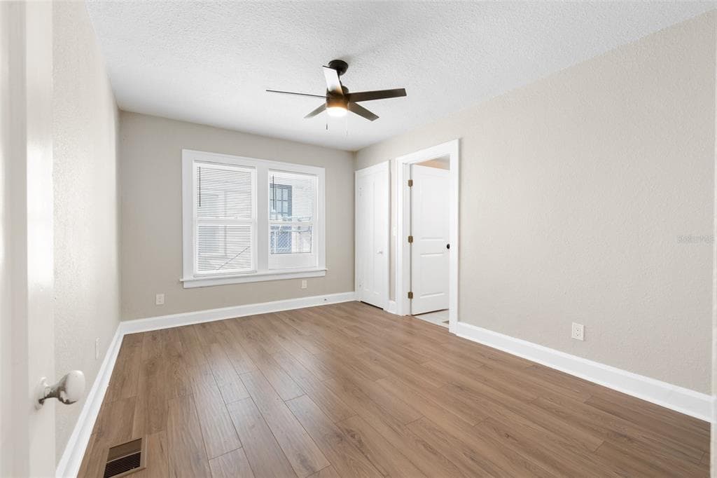781 31ST AVENUE N, ST PETERSBURG, FL 33704 — zdjęcie 4
