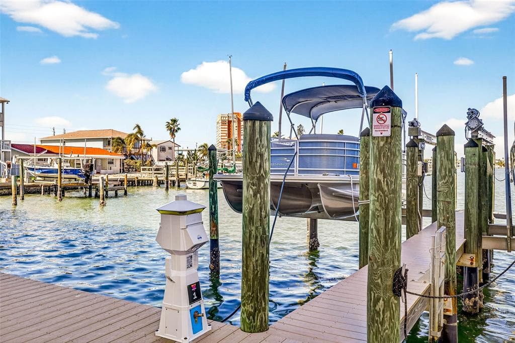 17717 GULF BOULEVARD # 401, REDINGTON SHORES, FL 33708 — zdjęcie 2