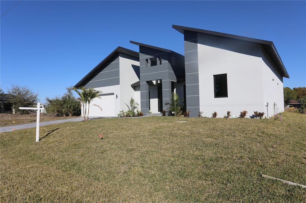9574 SALT LAKE STREET, PORT CHARLOTTE, FL 33981 — zdjęcie 2