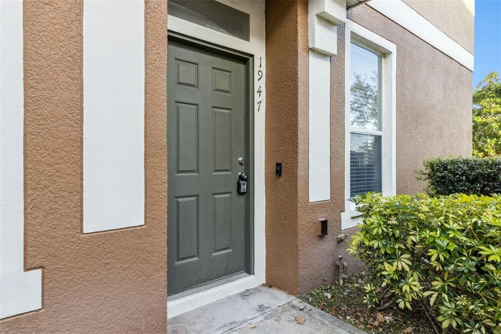 1947 ESTANCIA CIRCLE # 8C, KISSIMMEE, FL 34741 — zdjęcie 2