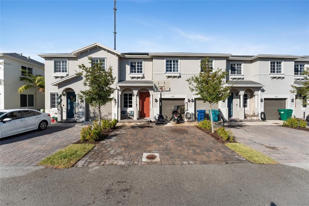 1061 NW 208TH TERRACE, MIAMI, FL 33169 — zdjęcie 2