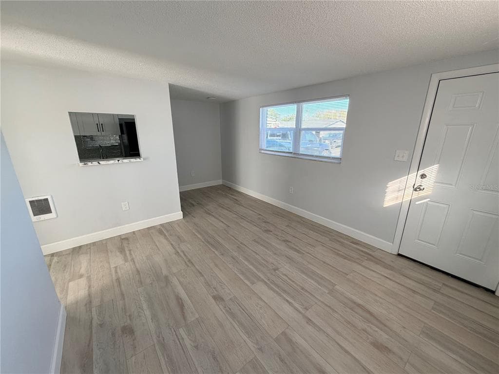 1101 E 140TH AVENUE, TAMPA, FL 33613 — zdjęcie 4