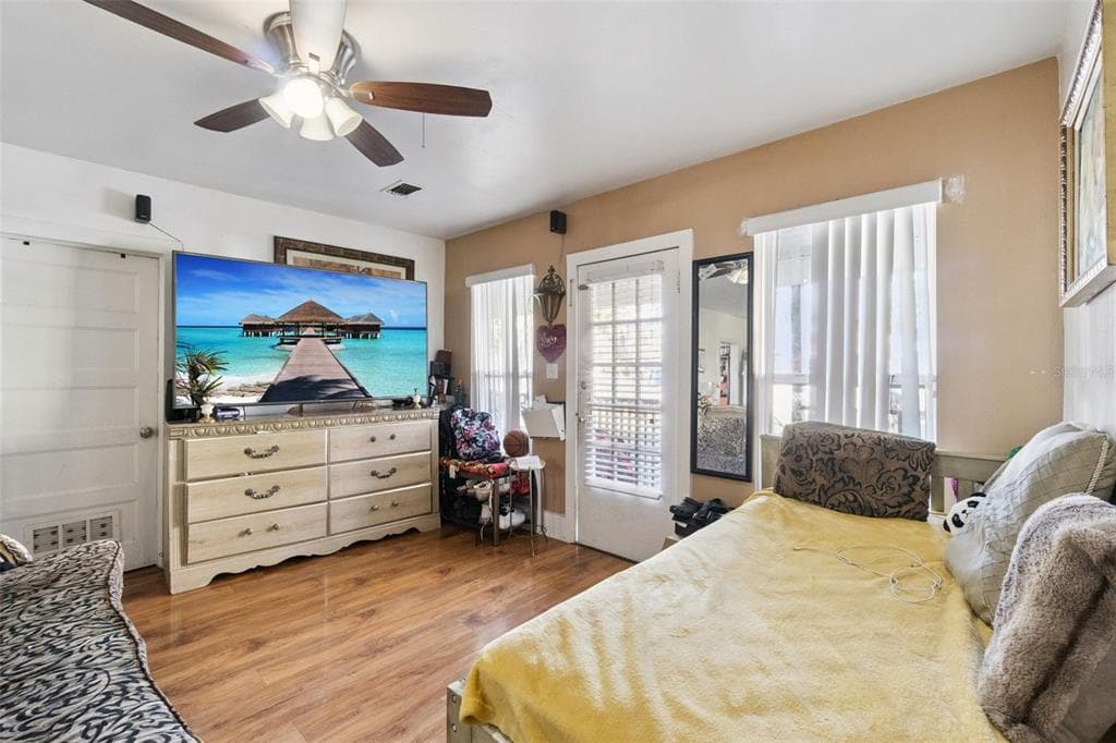 310 E MAGNOLIA STREET, KISSIMMEE, FL 34744 — zdjęcie 2