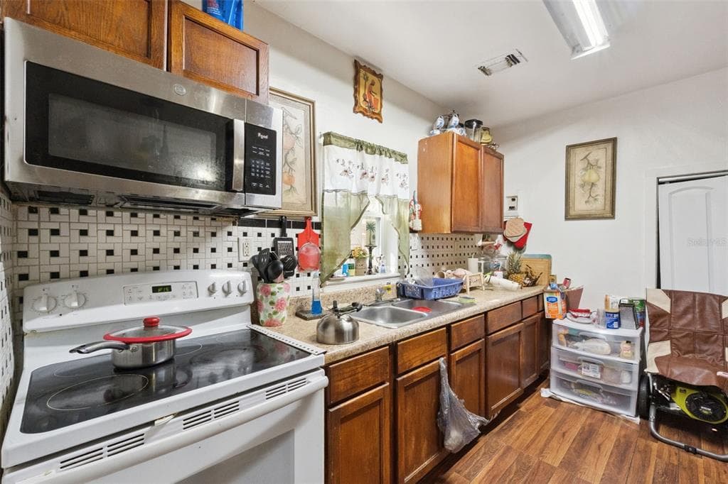 310 E MAGNOLIA STREET, KISSIMMEE, FL 34744 — zdjęcie 5