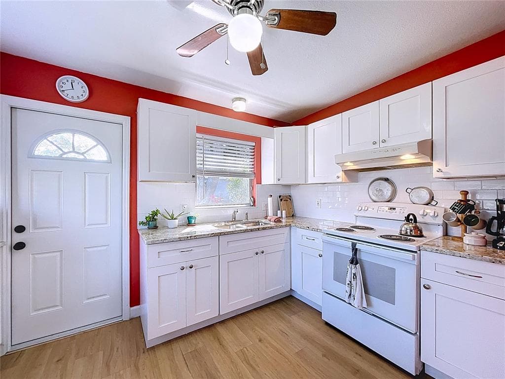 4042 ARKANSAS AVENUE NE, ST PETERSBURG, FL 33703 — zdjęcie 5