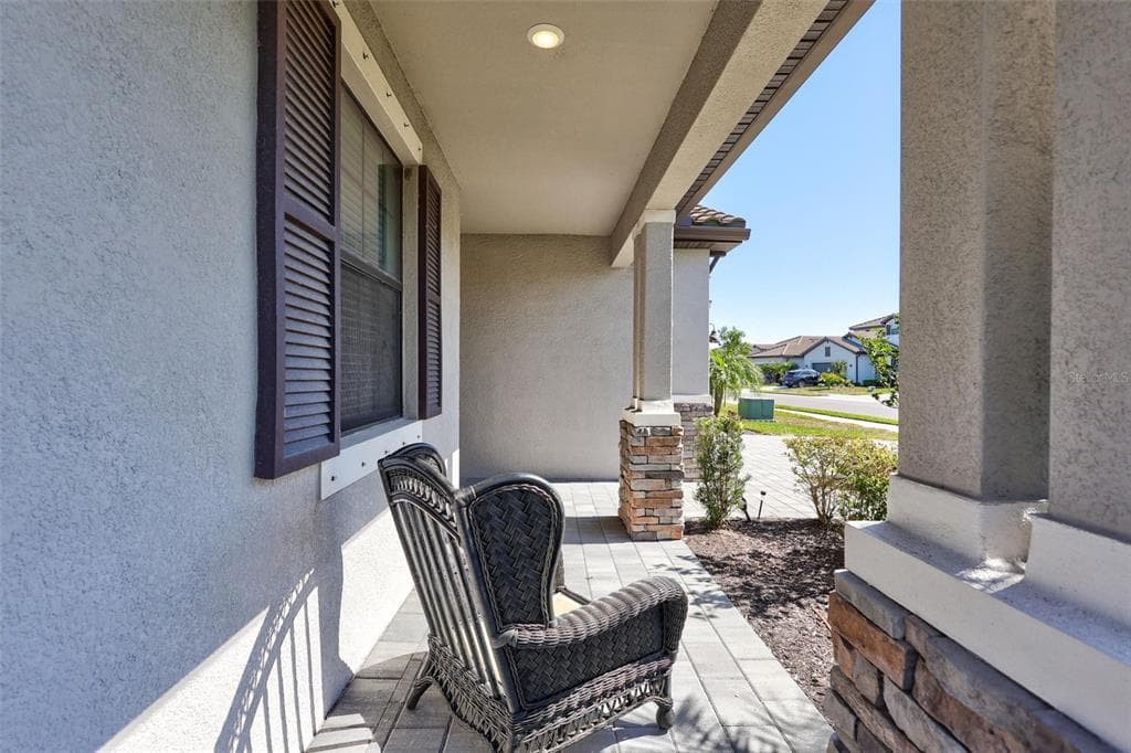 15531 ISLANDWALK AVENUE, LAKEWOOD RANCH, FL 34211 — zdjęcie 4