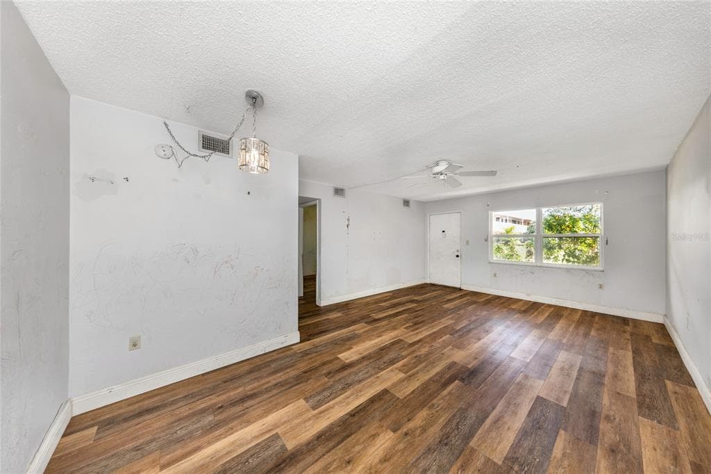 10032 65TH AVENUE N # 9, ST PETERSBURG, FL 33708 — zdjęcie 5