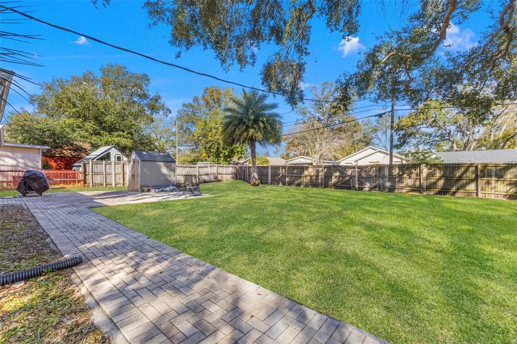 1747 26TH AVENUE N, ST PETERSBURG, FL 33713 — zdjęcie 3
