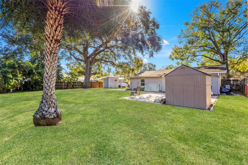 1747 26TH AVENUE N, ST PETERSBURG, FL 33713 — zdjęcie 5