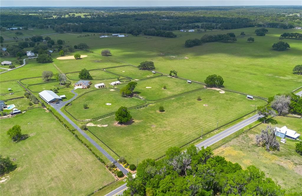 12610 NW GAINESVILLE ROAD, REDDICK, FL 32686 — zdjęcie 2