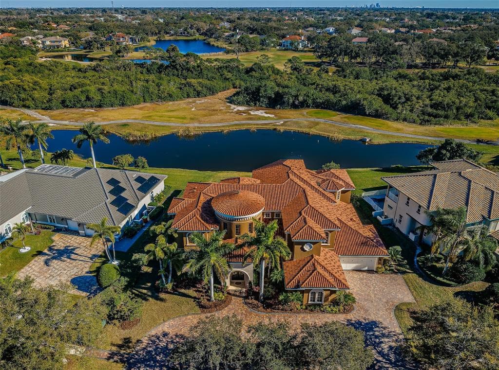 9209 SILVERTHORN ROAD, SEMINOLE, FL 33777