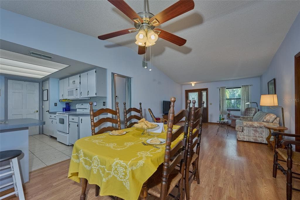 4220 OLEANDER DRIVE, INDIAN LAKE ESTATES, FL 33855 — zdjęcie 2