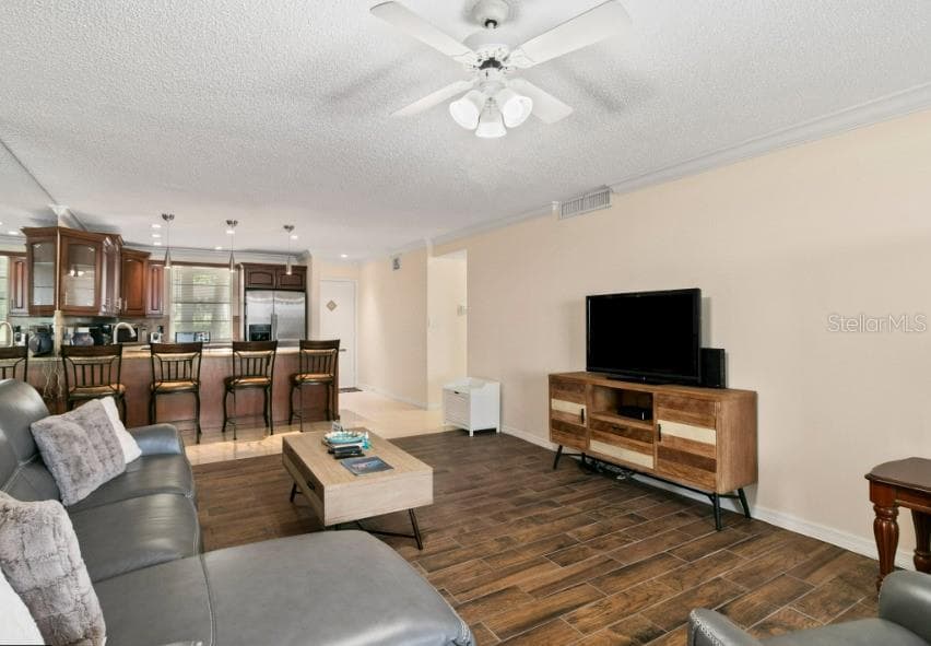 605 SUTTON PLACE # 102, LONGBOAT KEY, FL 34228 — zdjęcie 4